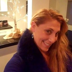 Meet your Posher, Alexandra